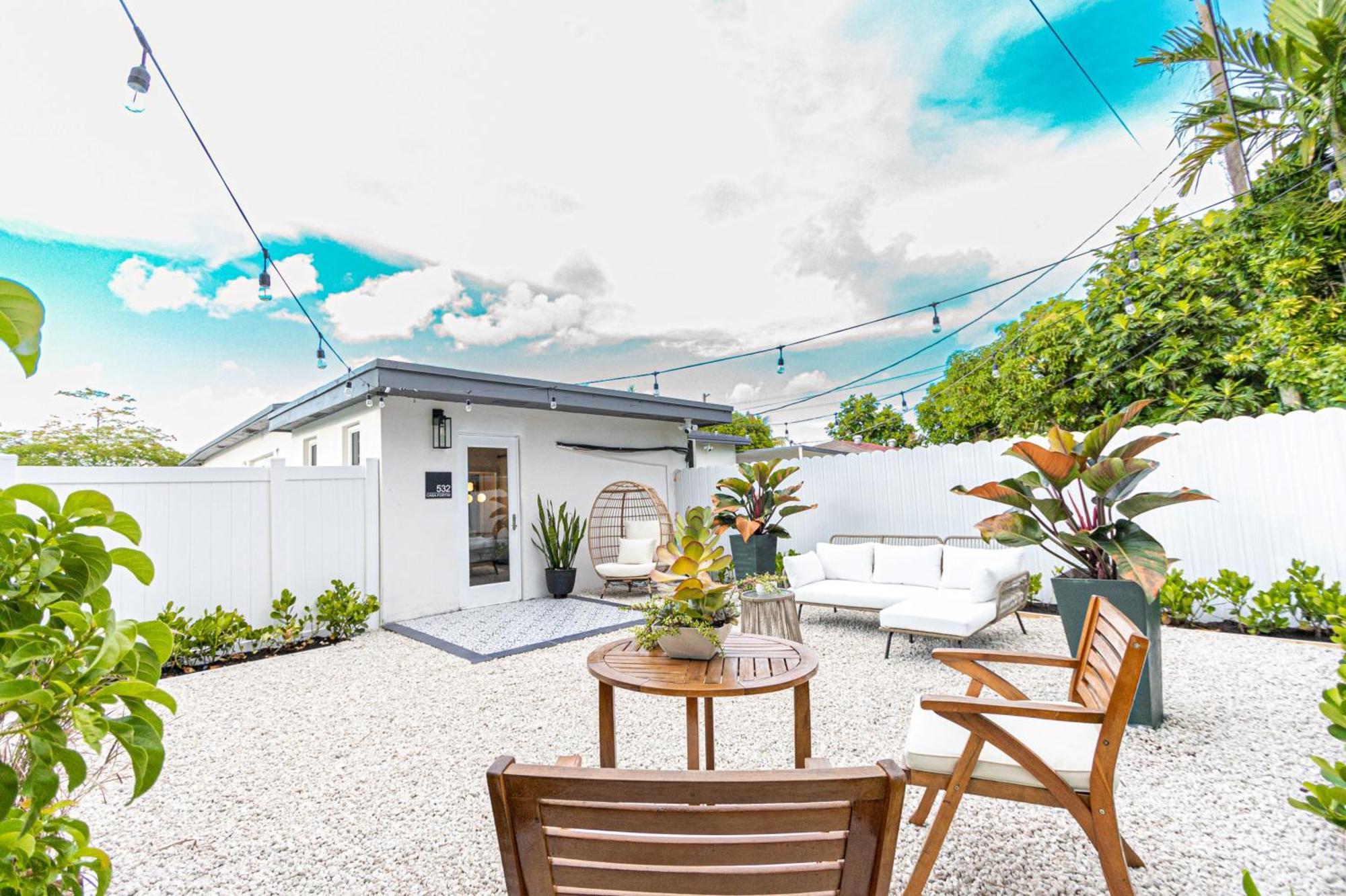 Casa Fortim + Private + Large Patio Appartamento